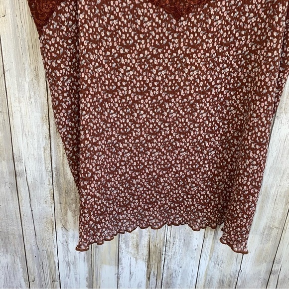 NWT Everleigh Maroon Floral Cami Tank - Picture 3 of 5